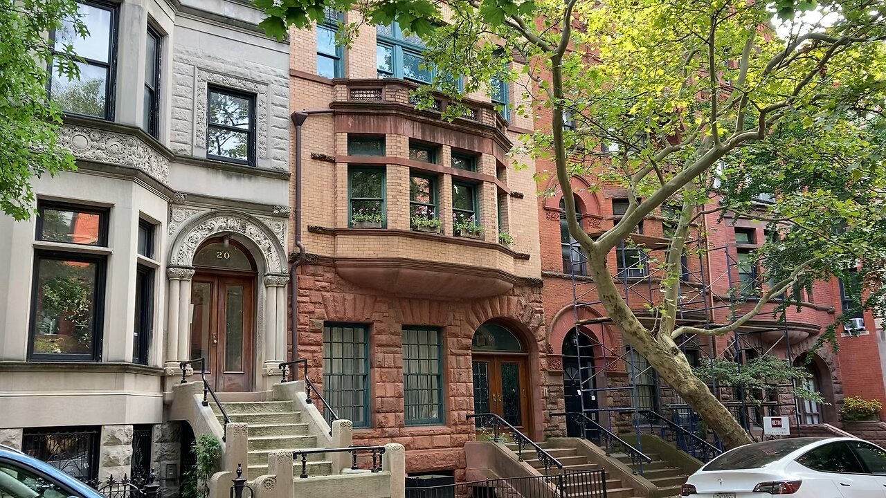 Walking Brooklyn: Park Slope (Montgomery Place & Prospect Park West)