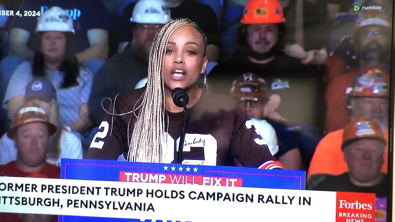 Kimberly Brown Goes Braveheart for MAGA