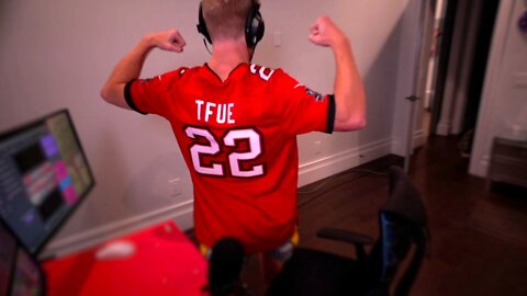 Tfue Shows Us His Custom Tampa Bay Jersey!