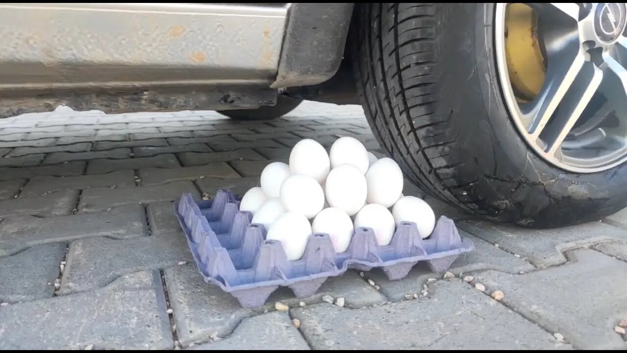 Car Crushing Challenge: Smashing Objects with Raw Power!