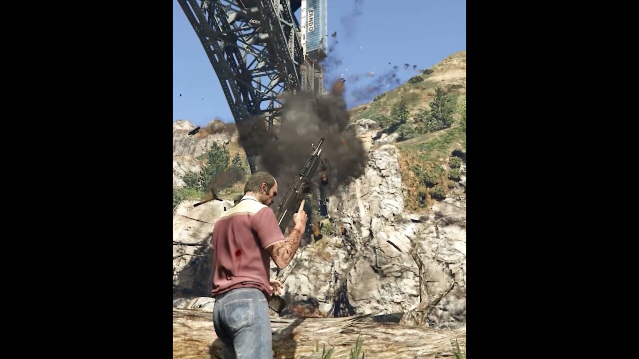 TREVOR WENT CRAZY ON THE ENEMIES IN GTA 5 🔫💣#shorts