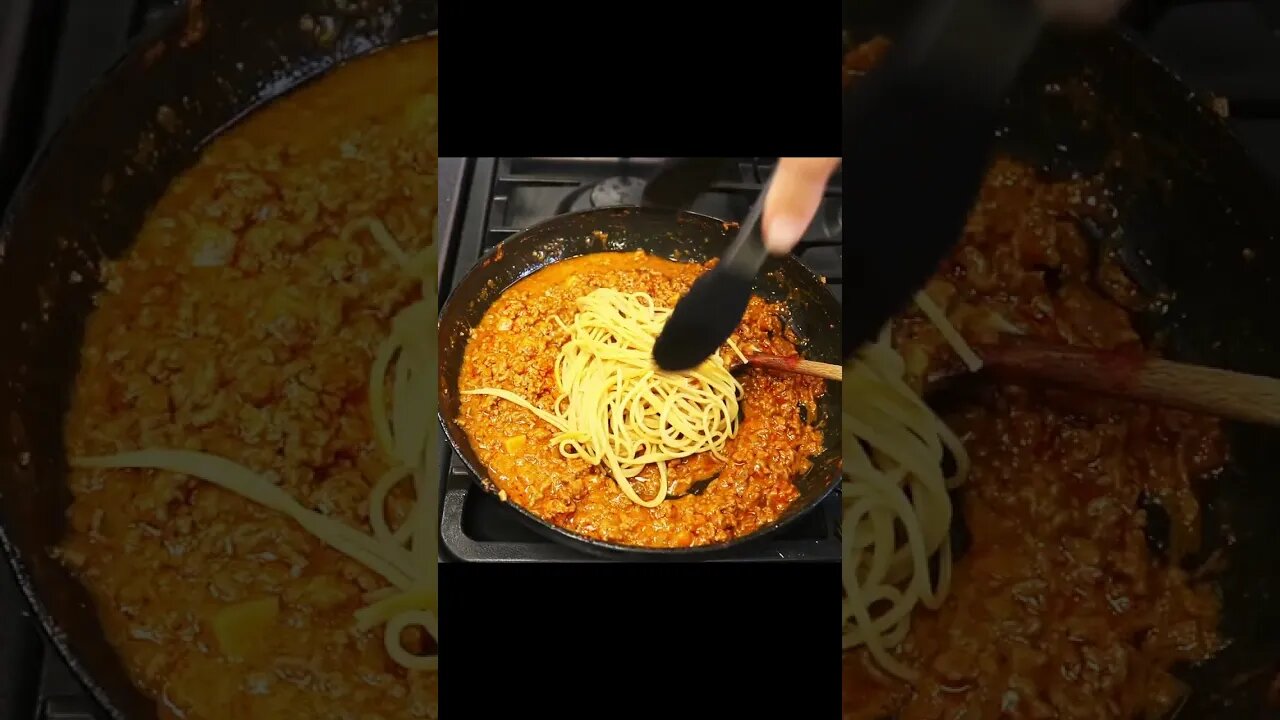 Mouthwatering Pasta Bolognese: A Recipe Worth Savoring! #shorts