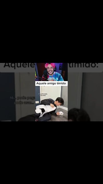 QUANDO VOCÊ TEM AQUELE AMIGO TÍMIDO 😹 - REACT MORIMURA