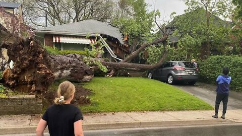 Deedly Severe thunderstorm in canada.