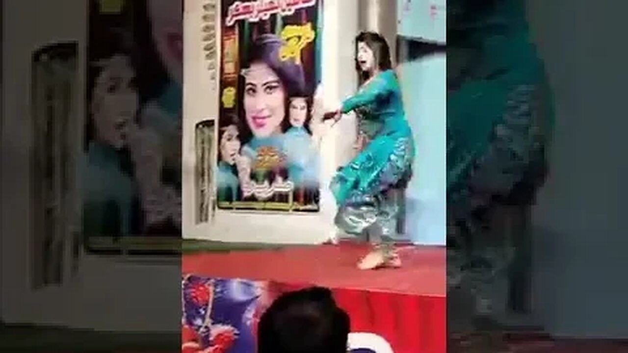 Sanam khan bold mujra