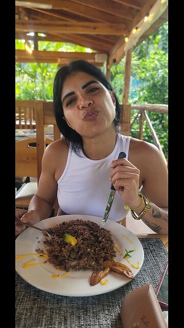 Rancho Las Vegas Restaurant in Havana Cuba #havanacuba #cuba #passportkings #passportbros