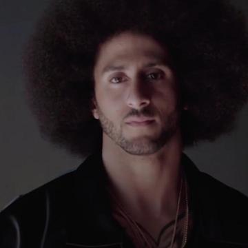 Colin Kaepernick Wins 'Citizen of the Year' Award