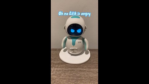 Cheering up Eilik robot