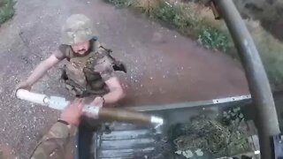 🇺🇦GraphicWar18+🔥"Battle Footage" Crew Cab Ford Truck LNG9 Weapon - Ukraine Armed Force(ZSU) #shorts