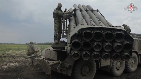 🇷🇺BM-27 Uragan self-propelled 220 mm multiple rocket launcher fires in the direction of Kupyansk.