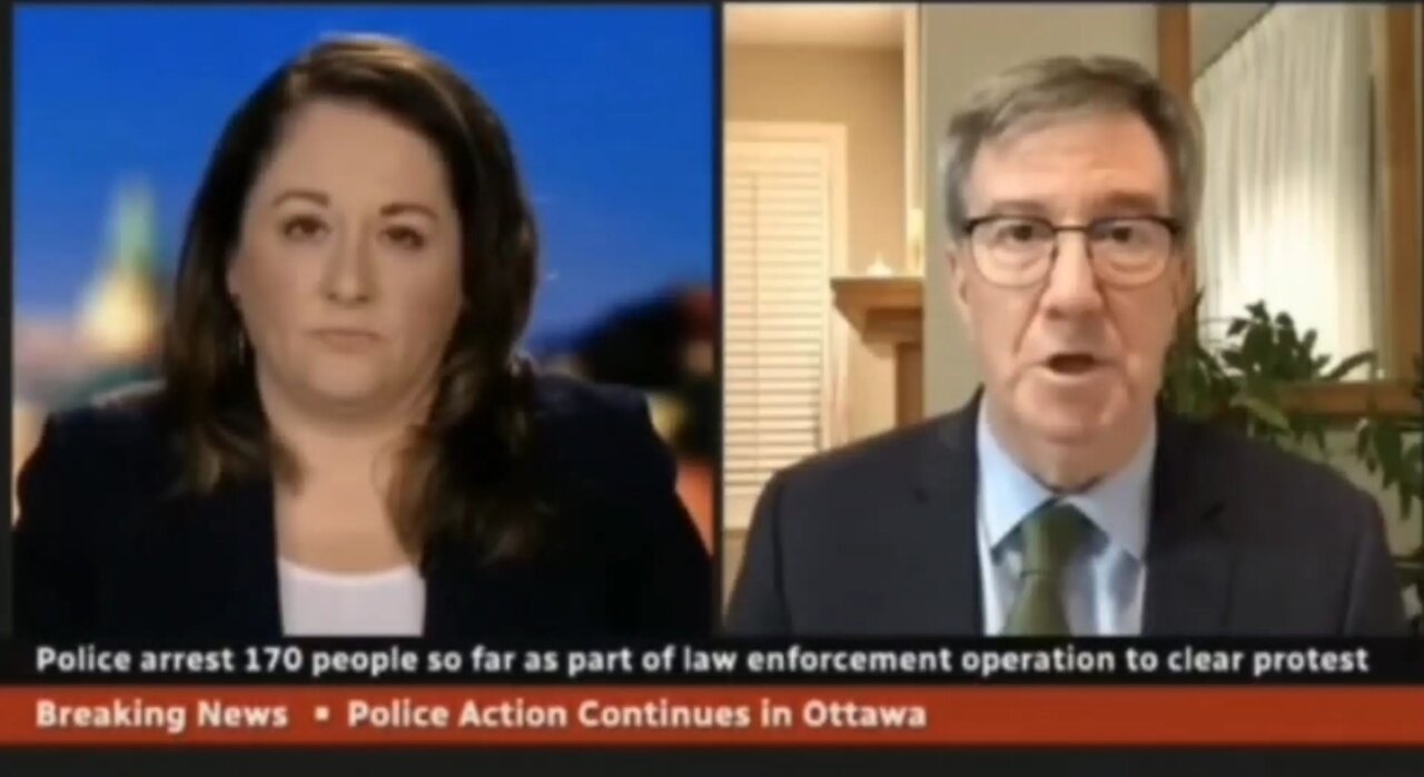 Is the UN inside Canada 🇨🇦 helping Police Officers arrest Protesters?