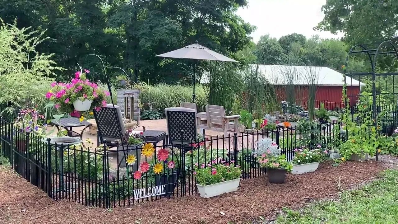 Patti’s Pond Patio