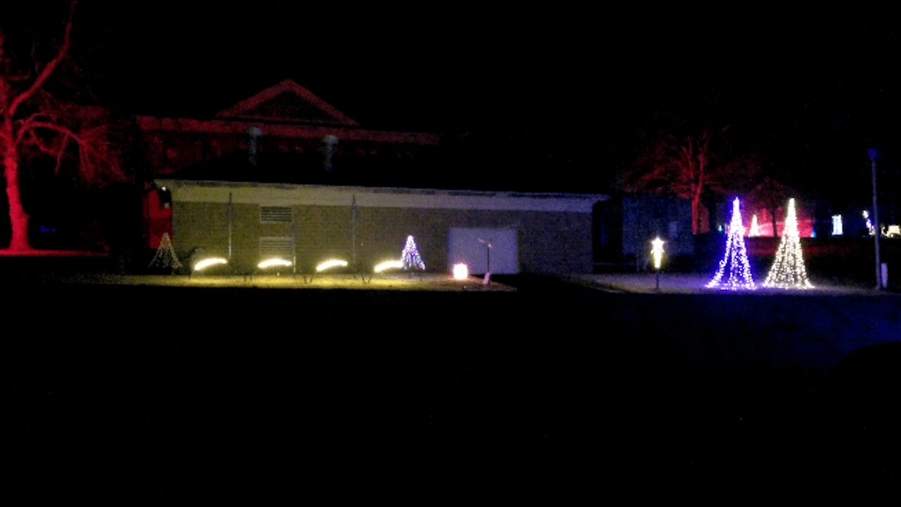 "Feliz Navidad" Dancing Christmas Lights