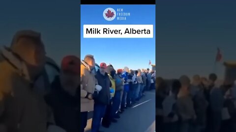 Alberta Freedom Fighters Sing Lean On Me To Police #freedomconvoy2022 #freedomconvoy #alberta