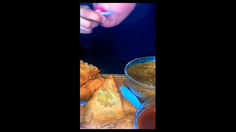 ASMR EATING CRISPY SAMOSA WITH SAUCE #FoodieDany