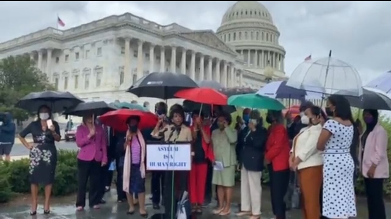 Maxine Waters: Images of Border Patrol on Horseback Were Worse Than Slavery