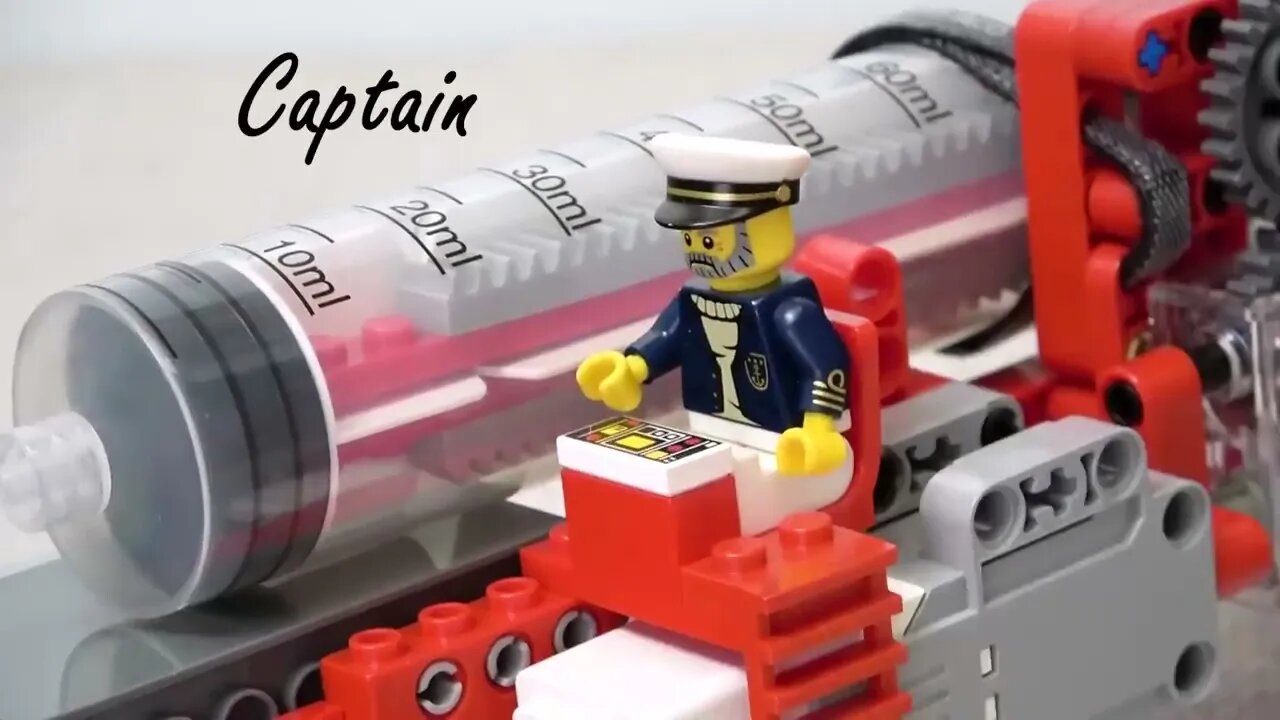 Building a Lego-powered Submarine 4.0 - automatic depth control