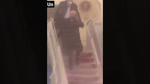 Biden Arrives During Snowstorm at Joint Base Andrews #biden #snow #shorts #news