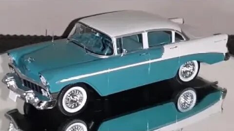 Model car unboxing: Chevrolet Bel Air 1956 Axul/Branco - 1:24 - Autos Inolvidables - México