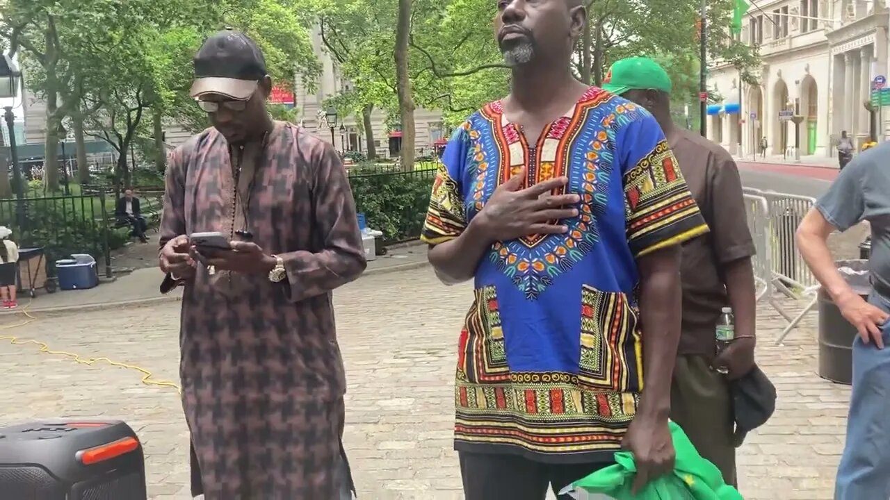 The Senegalese Flag Raising 26 Broadway park 7/8/2022 @nysensepulveda @CMNantashaW @bronxdems