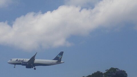 Airbus A320-251N PR-YSG on final approach coming from Campinas to Manaus