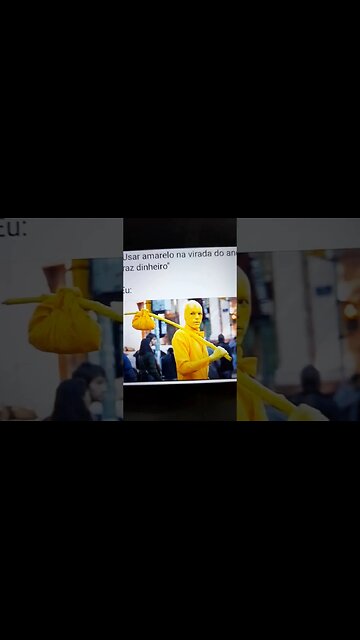 Usando amarelo na virada