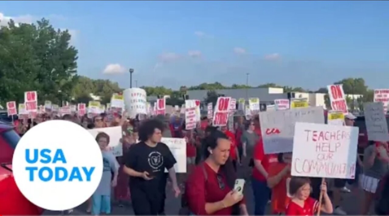 Teachers strike in Ohio, students may have to start class online