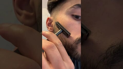 Safety Razor Facial Hair Tutorial For Men #shorts