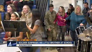 Wauwatosa soldier surprises brother for Christmas [VIDEO]