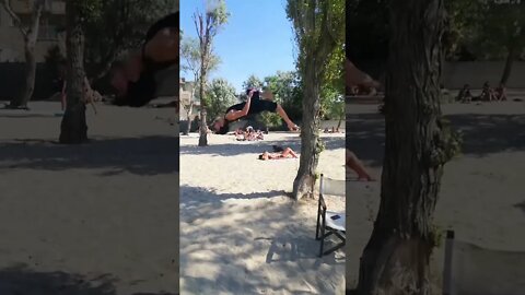 Backflip on the beach in #riccione 🍹PT.2