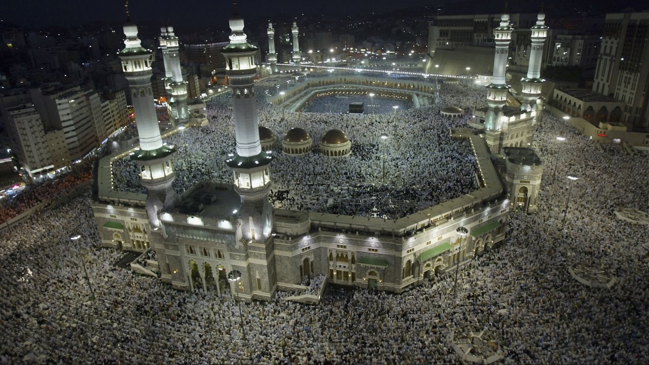 Qatar Accuses Saudi Arabia Of Barring Its Citizens From The Hajj