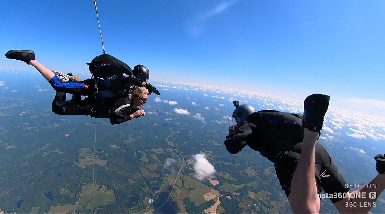 Tandem with the Silver Wings Army Demo skydive team