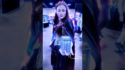🎬 #DOCTORWHO #HARRYPOTTER #CROSSOVER #COSPLAY #TARDIS 🎬 #TRAVELINGTARDIS #SUBSCRIBE #SHORTS
