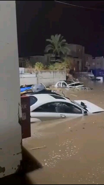 Flooding in Israel due to karma Israelis were making fun of floods in Spain. ⏬⏬Read description