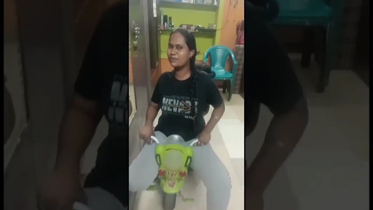 Bulletu Gillettu Song