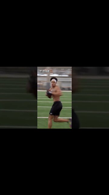 #Cowboys WR Coach Talking to Jalin Hyatt -“I can run routes...we’ll see.”