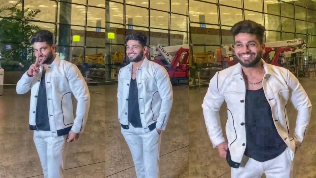 Shiv Thakare Looking Handsome as Always Hi is Winner For Their Fans Spotted at Airport