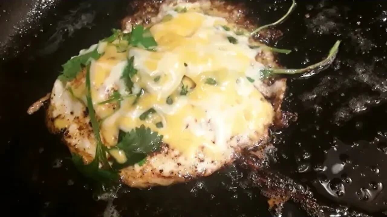 Cilantro cheese eggs with bacon | @chronic.eats on IG 🌿🧀🍳🥓 #shorts