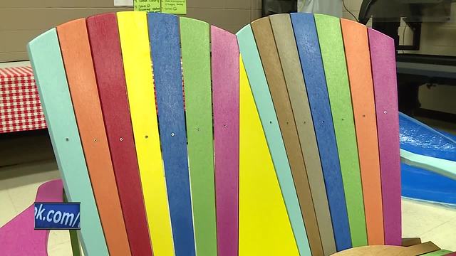 Former bullying victim delivers friendship benches to Fond du Lac schools