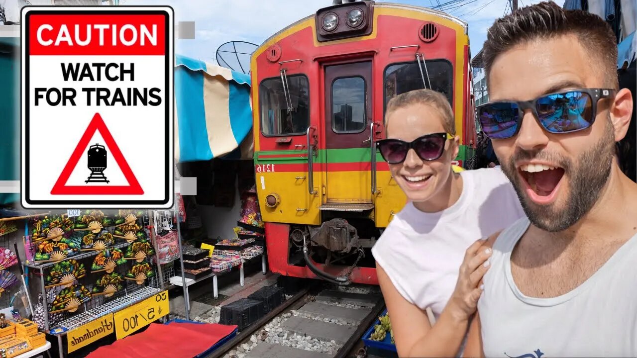 Most DANGEROUS Market in the World / Maeklong Railway Market