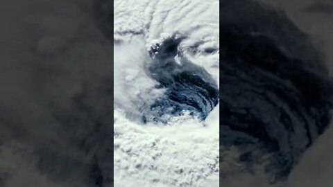 This can't be real 😮🌪️ #shorts #space #nature #short