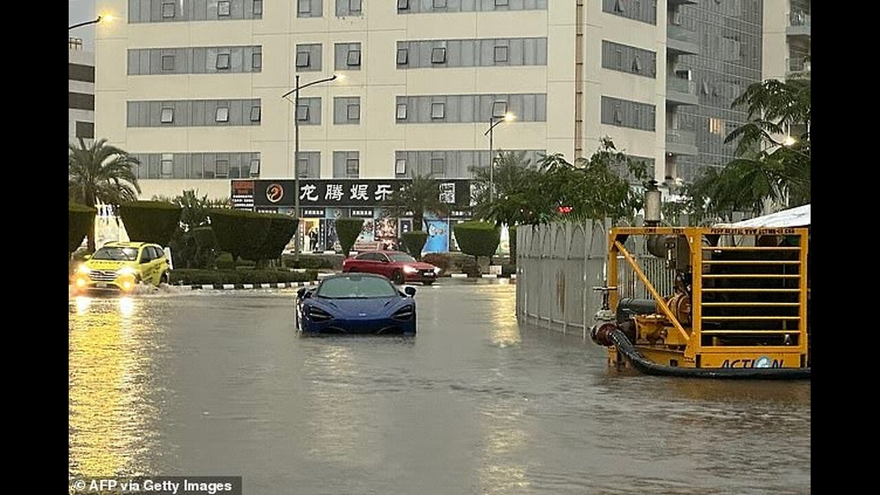 Extreme Flooding puts Dubai Underwater.