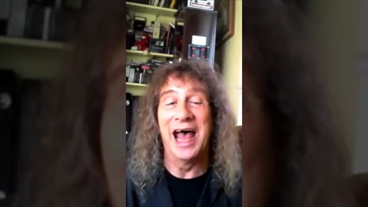 Lips of Anvil discusses advice Lemmy of Motor Head gave him. #heavymetal #anvil #motörhead