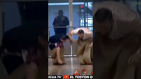 caída en juego #latino #juegos #gamesshorts #shorts #fail #funny