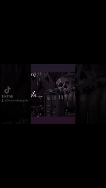 #TARDIS VS #NIGHTFALL 🎃 #HHN #HALLOWEEN #HHN31 #HALLOWEENHORRORNIGHTS #RAIN #SUBSCRIBE #SHORTS