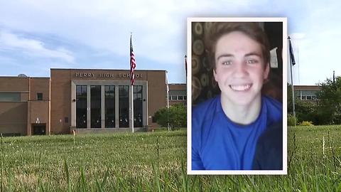 Stark County teen collapses, died working outside