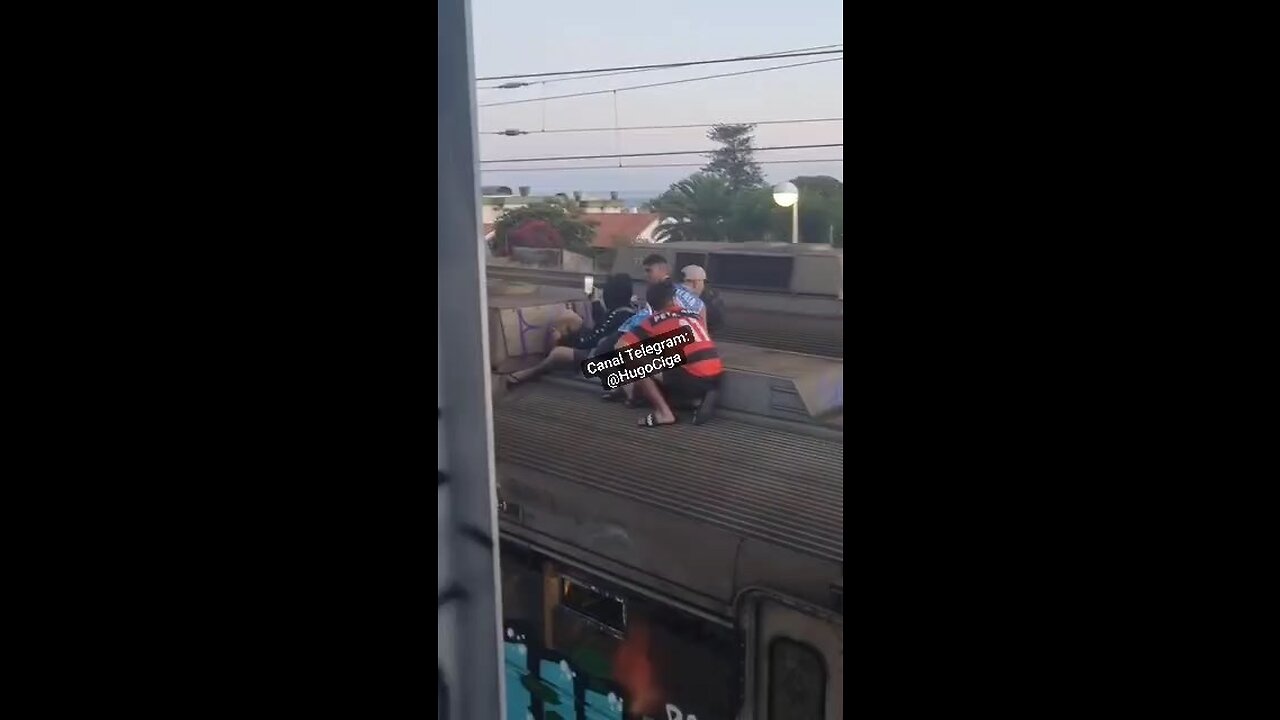 Brazilians in Portugal traveling on trains without paying