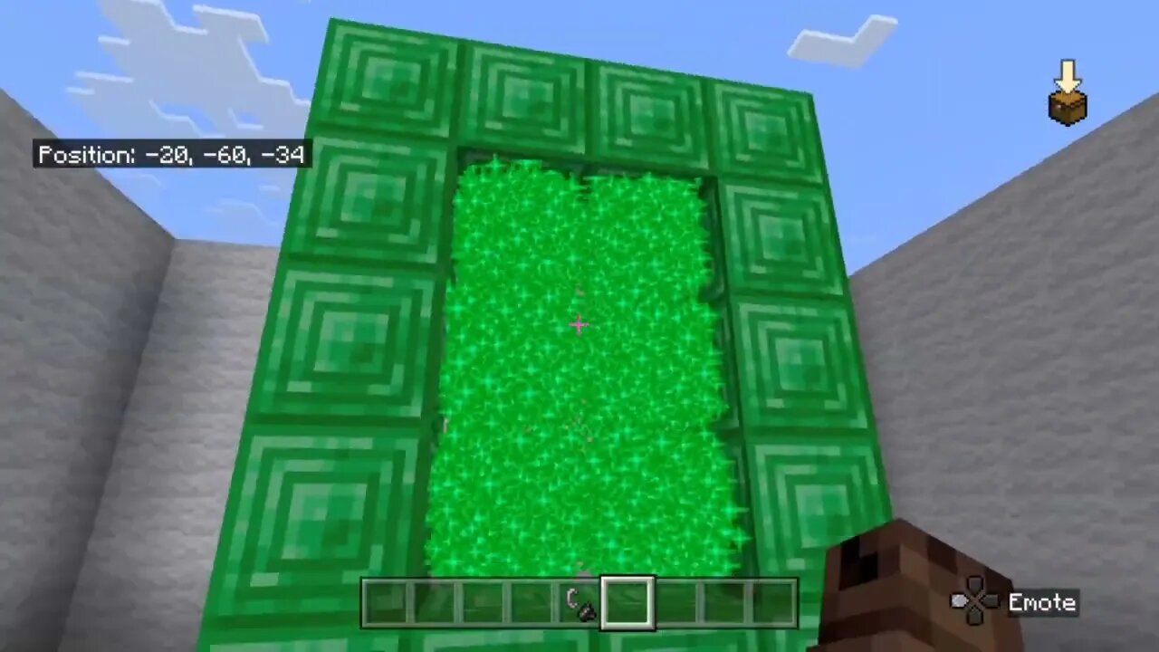 Custom Emerald Dimension Portal | Minecraft Bedrock