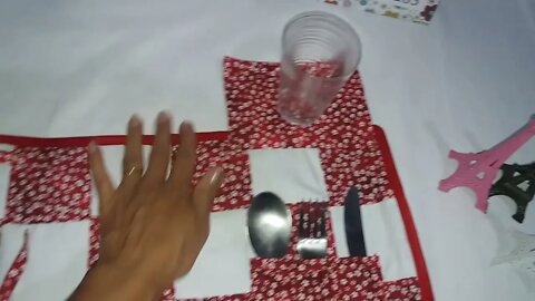 Lugar Americano com porta talheres 🍝🍽️ Para Você legar no seu local de trabalho.