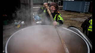 Volunteers Cook Soup for Ukrainian Refugees in Poland